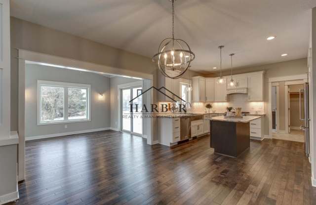 Photo of 2049 Kerry Drive NE