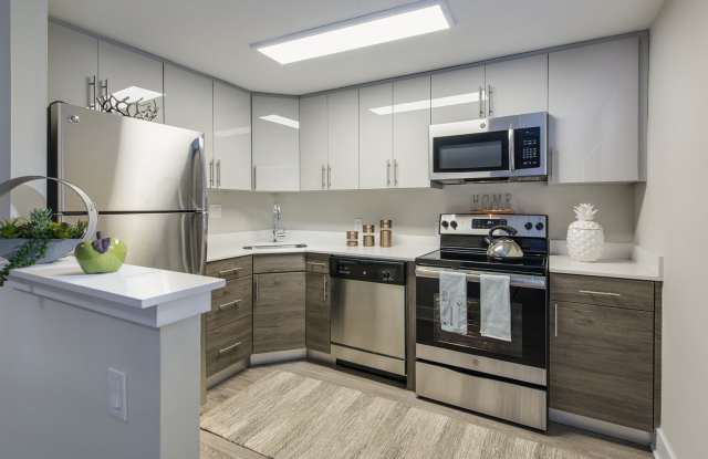 Photo of Hampton Gardens Apartments