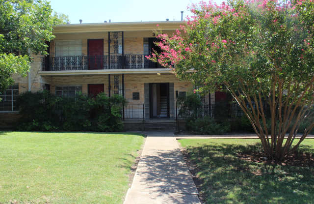 301 E 34th St Apt 105