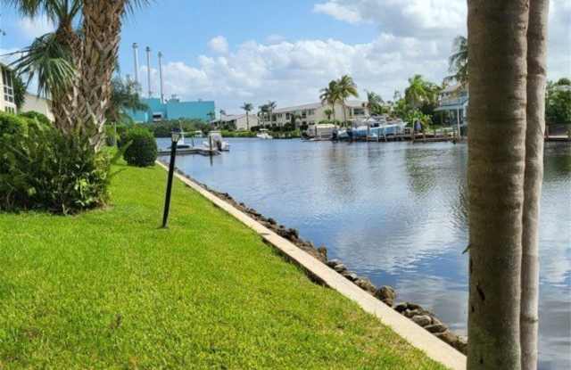 1935 Cobia Drive unit: 202E