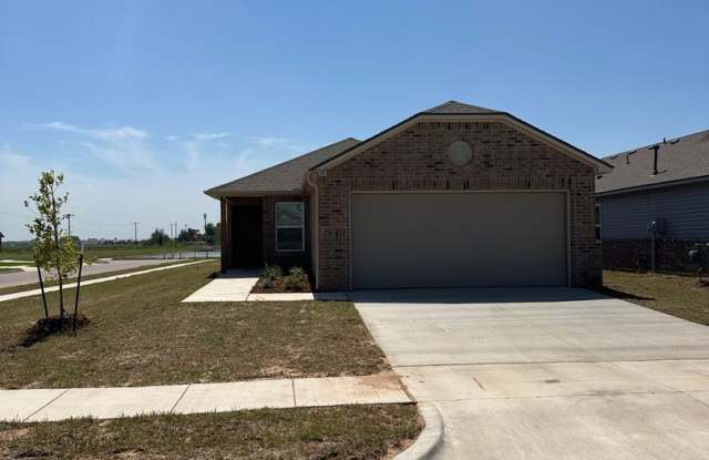 Preleasing Now in Saratoga – Spacious 3 Bedroom, 2 Bath Home