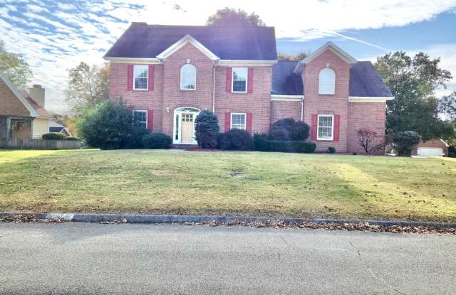 Photo of Knoxville 37920 - Completely Renovated 4 Bedroom, 4 Bath home - Contact Tanner Fee (865) 850-5103