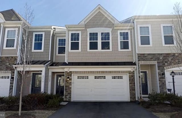 23580 KINGSDALE TER - 23580 Kingsdale Terrace, Brambleton, VA 20148