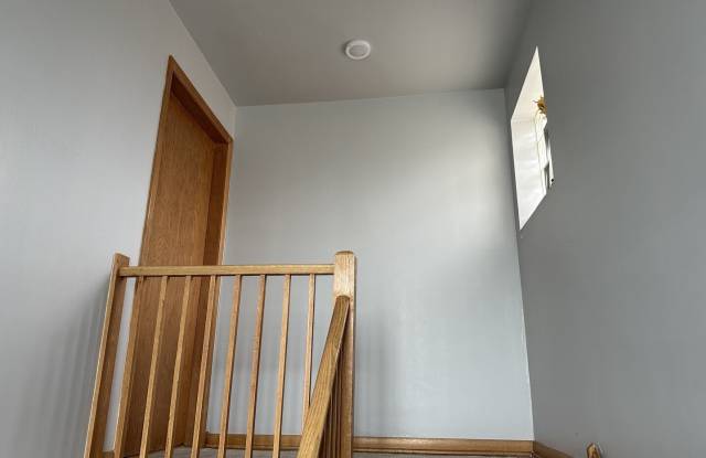 2538 N 75th Avenue unit: 2