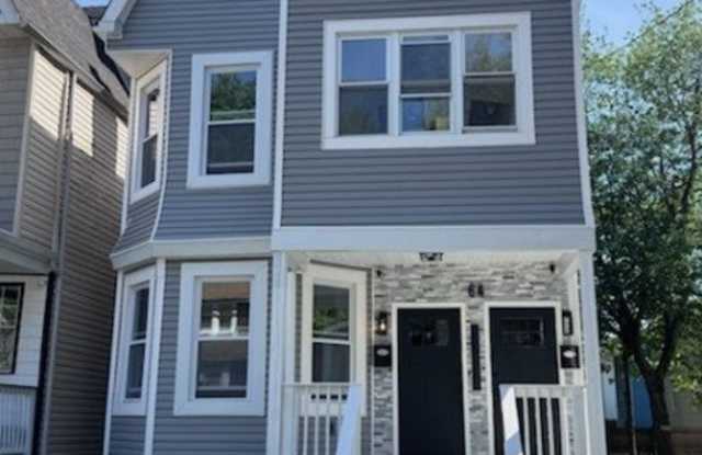 64 Llewellyn Ave