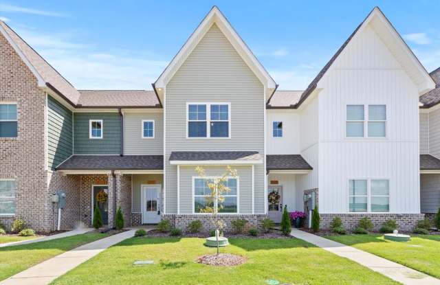 Photo of Thanksgiving Special! $300 Rent Credit for 12 Months on this Furnished Townhome!