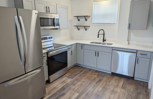 Newly Updated 2-Bed 2-Bath Apartment in Greeley, CO! photos photos