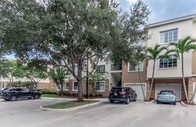 7203 W Myrtlewood Circle - 7203 Myrtlewood Cir W, Palm Beach Gardens, FL 33418