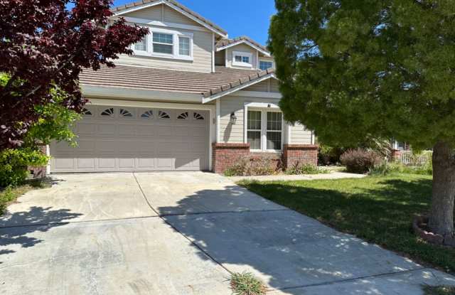 Beautiful 4 Bedroom 3 Full Bath Tracy Home