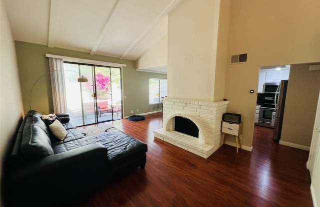 1001 Creekside Drive