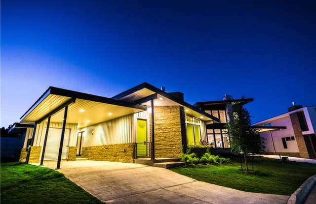 416 Starlight Village Loop