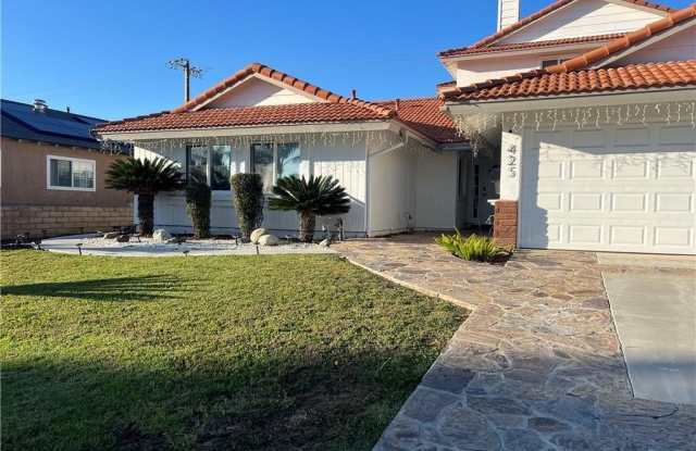 Photo of 425 Lewis Place