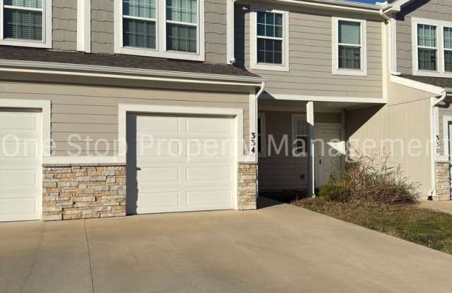 Photo of 3 Bedroom / 2.5 Bathroom Townhome in Louisburg, KS!