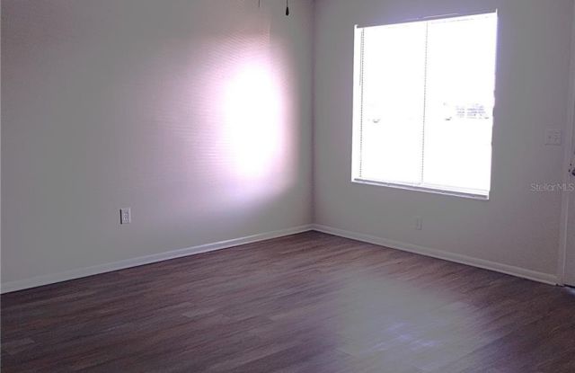 3 WINTER RIDGE COURT