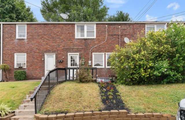 New 2 Bed/1 Bathroom Renovation in Swissvale!