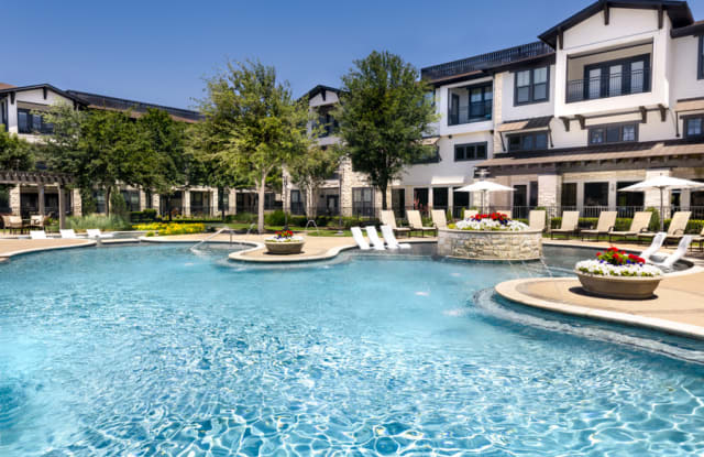 Photo of StoneLedge Apartments Grapevine