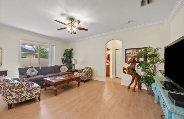 2981 Dovedale Court E