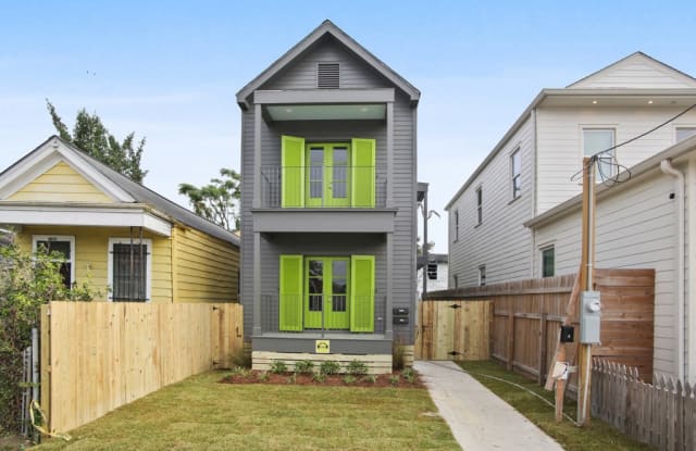 8617 Hickory - 8617 Hickory Street, New Orleans, LA 70118