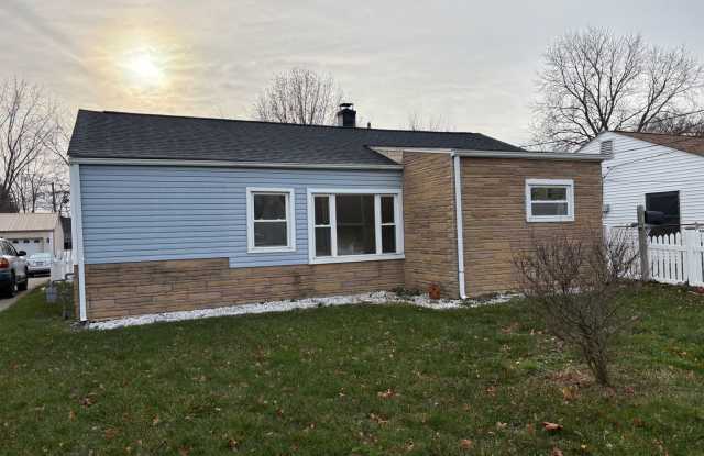 Charming 4-Bed / 1-Bath Home — 870 Geneva Ave. $1599/mo