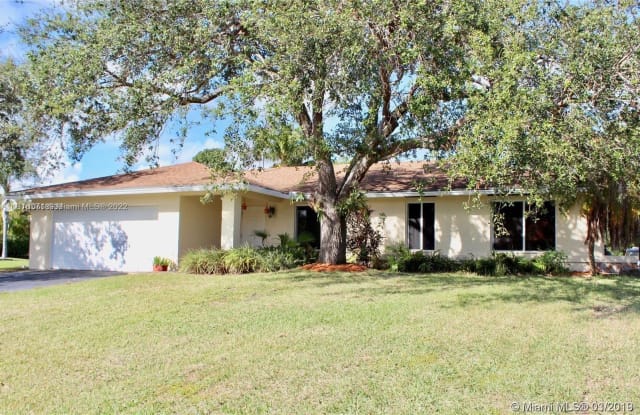 8601 SW 180th St - 8601 Southwest 180th Street, Palmetto Bay, FL 33157