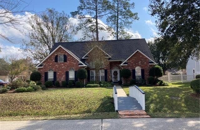 834 CRESTWOOD Boulevard - 834 Crestwood Boulevard, St. Tammany County, LA 70433