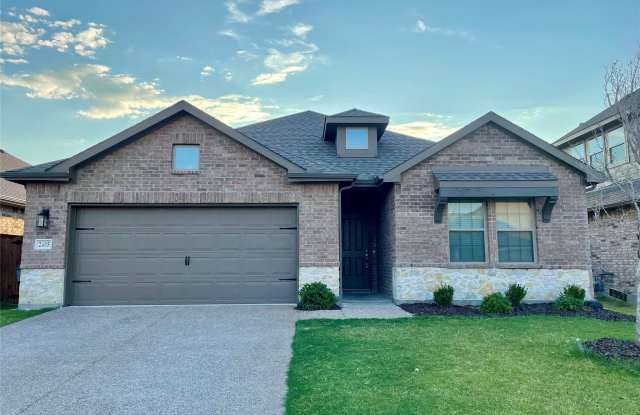 2405 Lovegrass Lane