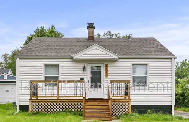 4841 Pierce St.
