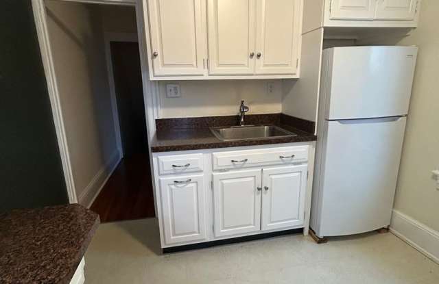 Photo of 556 N Plum Street