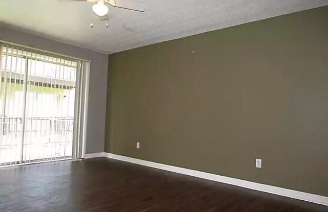 2416 Chicot St Unit E31