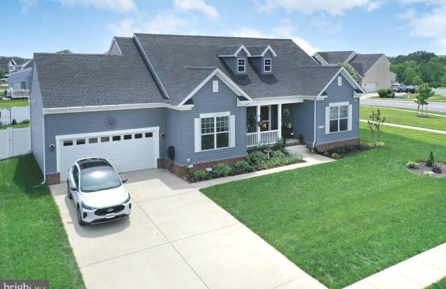 Photo of 23264 LINDSAY Drive