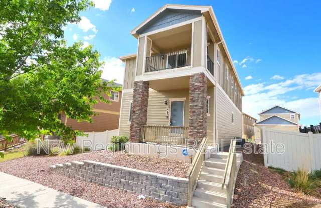 2562 Ellingwood Dr