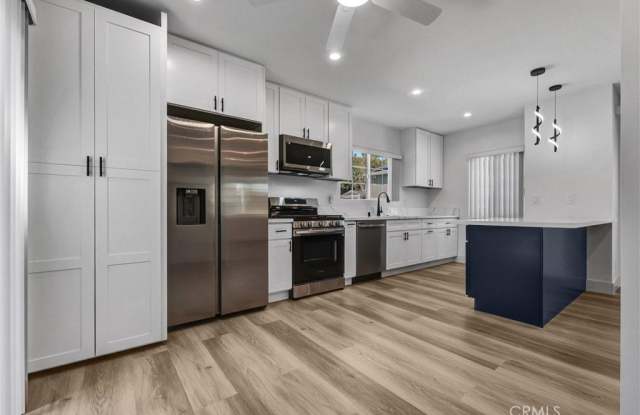 742 W Orangethorpe # A Avenue