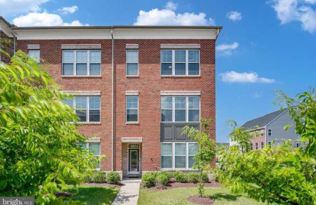 Photo of spacious 3-bedroom, 2 full and 2 half bathroom residence