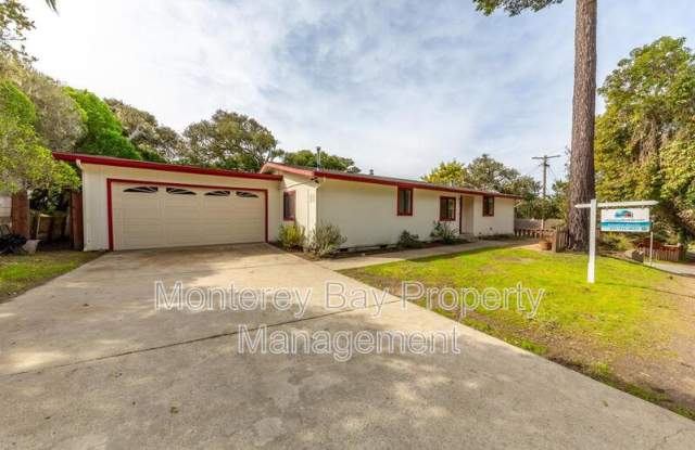 901 Sinex Ave