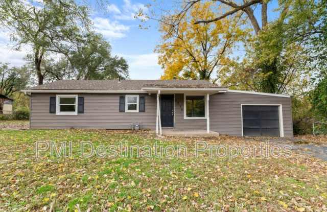 3526 N 56th Ter