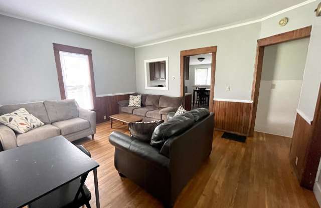 22 Frank Street - 1 (Down)