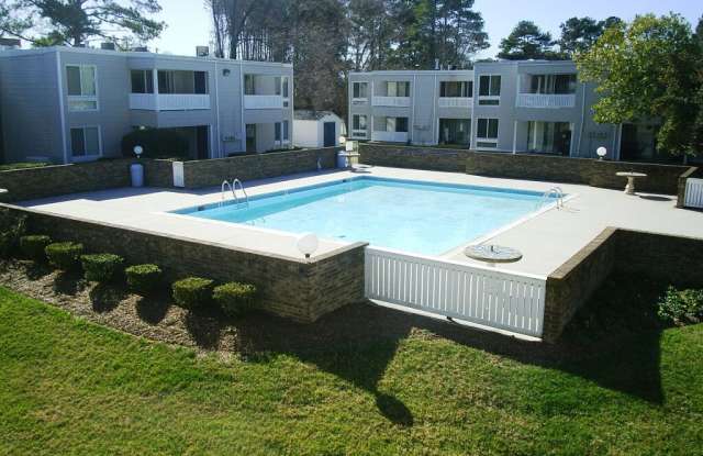 Woodberry Forest Apartments