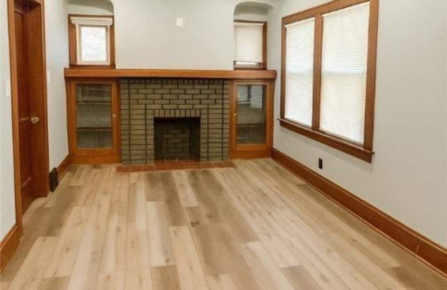 9504 Cardwell Avenue