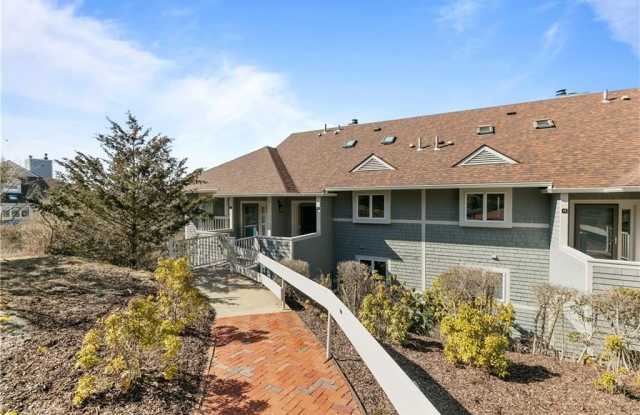 157 Harrison Avenue unit: 15