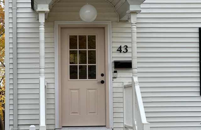 Photo of 43 Hoyt Street