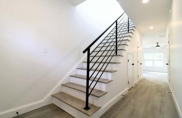 109 Independence Lane