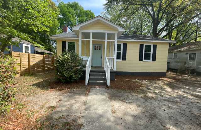 4 bedroom 2 bathroom Home for Rent!