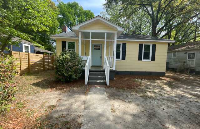 4 bedroom 2 bathroom Home for Rent! - 2729 East Surrey Drive, North Charleston, SC 29405