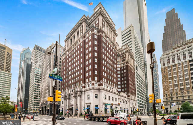 1600-18 ARCH Street