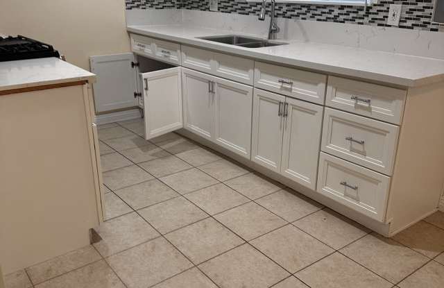 Photo of 15121 Fairgrove Ave