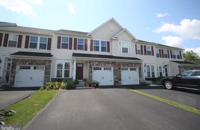 126 BRIARWOOD LANE - 126 Briarwood Ln, Montgomeryville, PA 19446