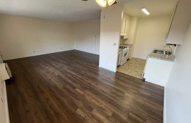 452 West Windsor Road