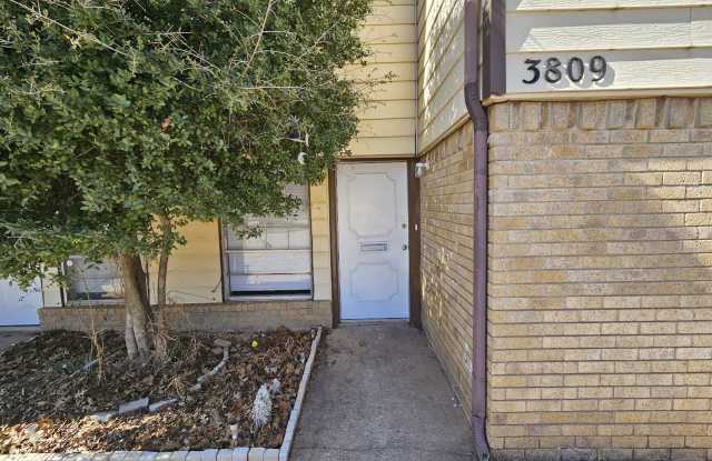 3809 N Harvard Ave # 5