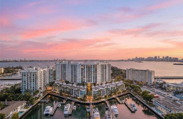 7914 Harbor Island Dr