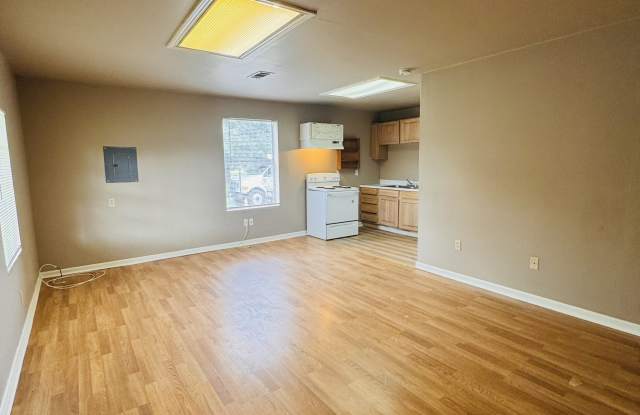 1925 Crockett Street Apt C